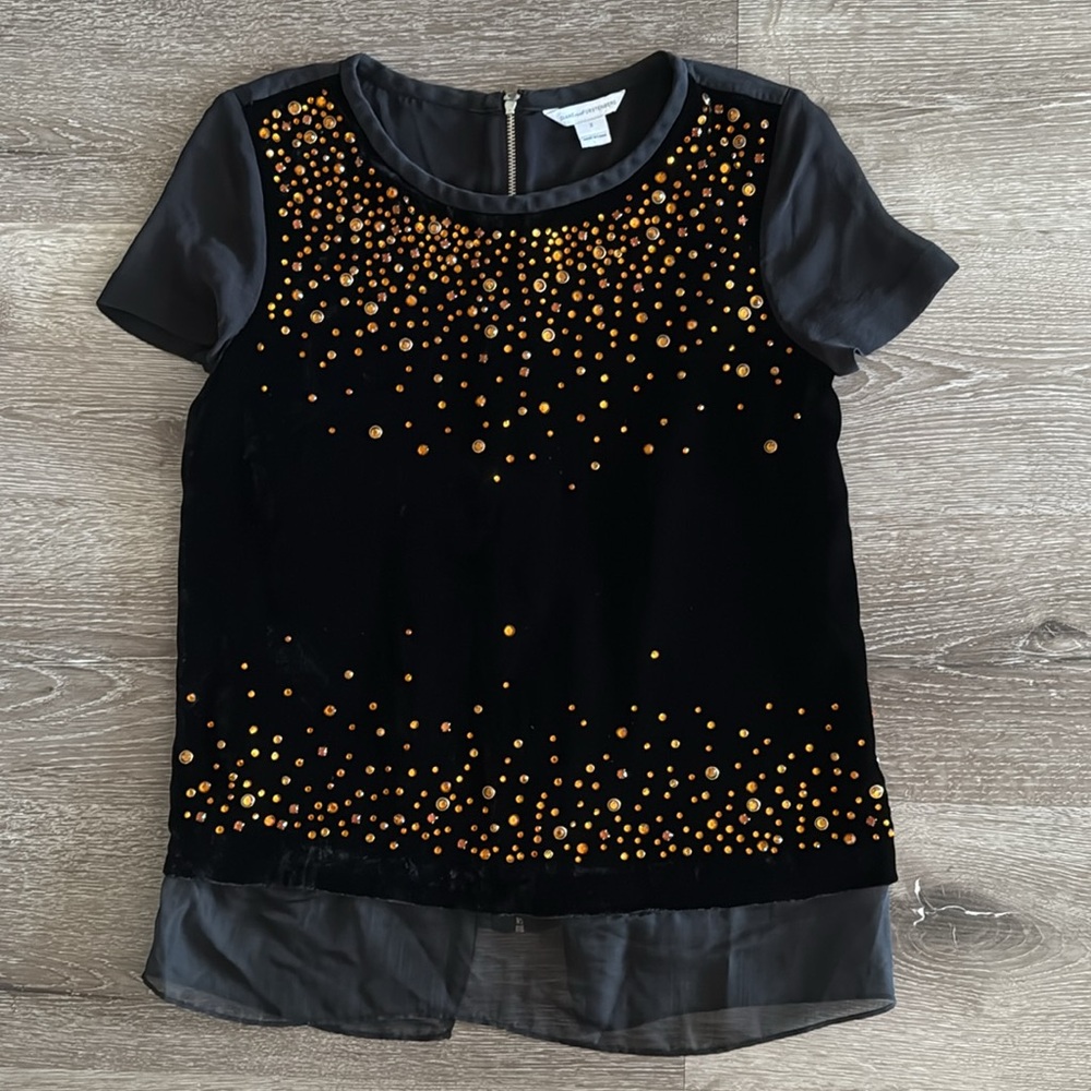 Diane Von Furstenberg Black Velvet Bronze Diamante Short Sleeve Top, size 2